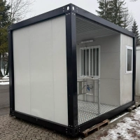 Stróżówk 3 X 2,4 M z korytarzem kontroli dostępu - kontener