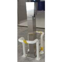 SŁUPEK POD DOMOFON Z DASZKIEM 200X150X1500 STAL 304 26652